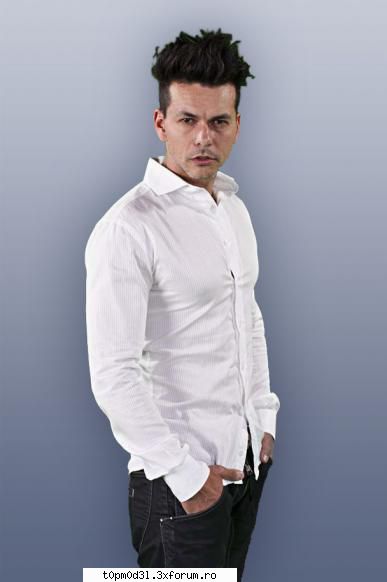 gabriel de a iubit lumea modei asa ca a inceput sa lucreze ca model in reclame tv si mai tarziu ca